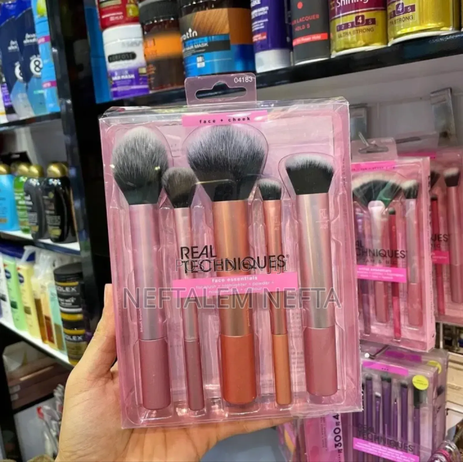 A Real Techniques Brush Set