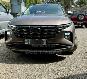 Hyundai Tucson 2022 Brown