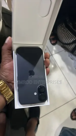 New Apple iPhone 16 128 GB Black
