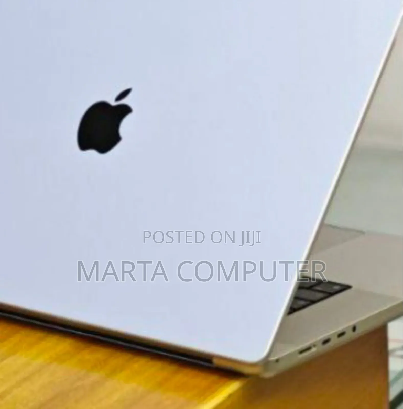 New Laptop Apple MacBook Pro 16GB Apple M1 SSD 512GB