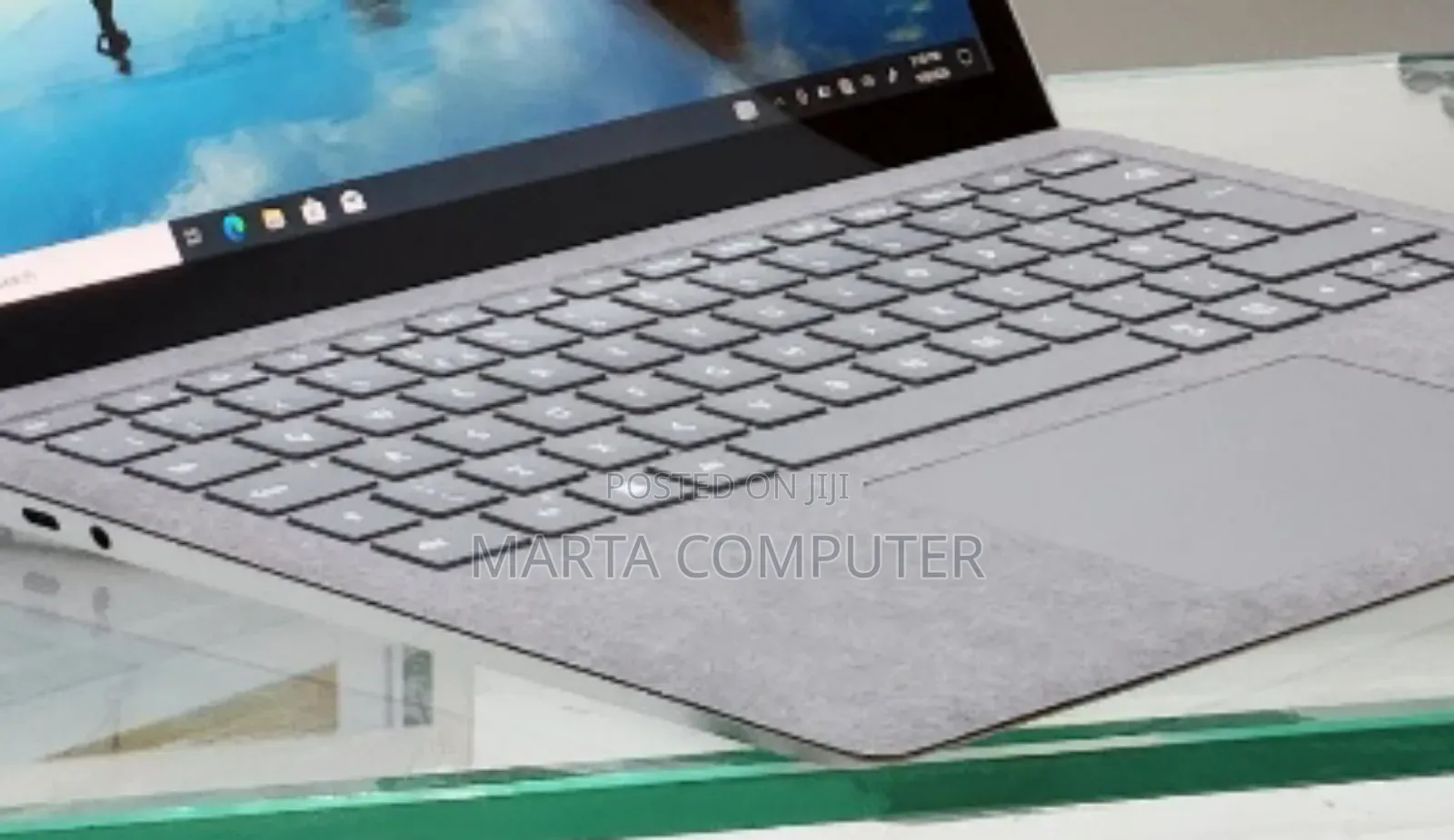 New Laptop Microsoft Surface 16GB Intel Core I7 SSD 256GB