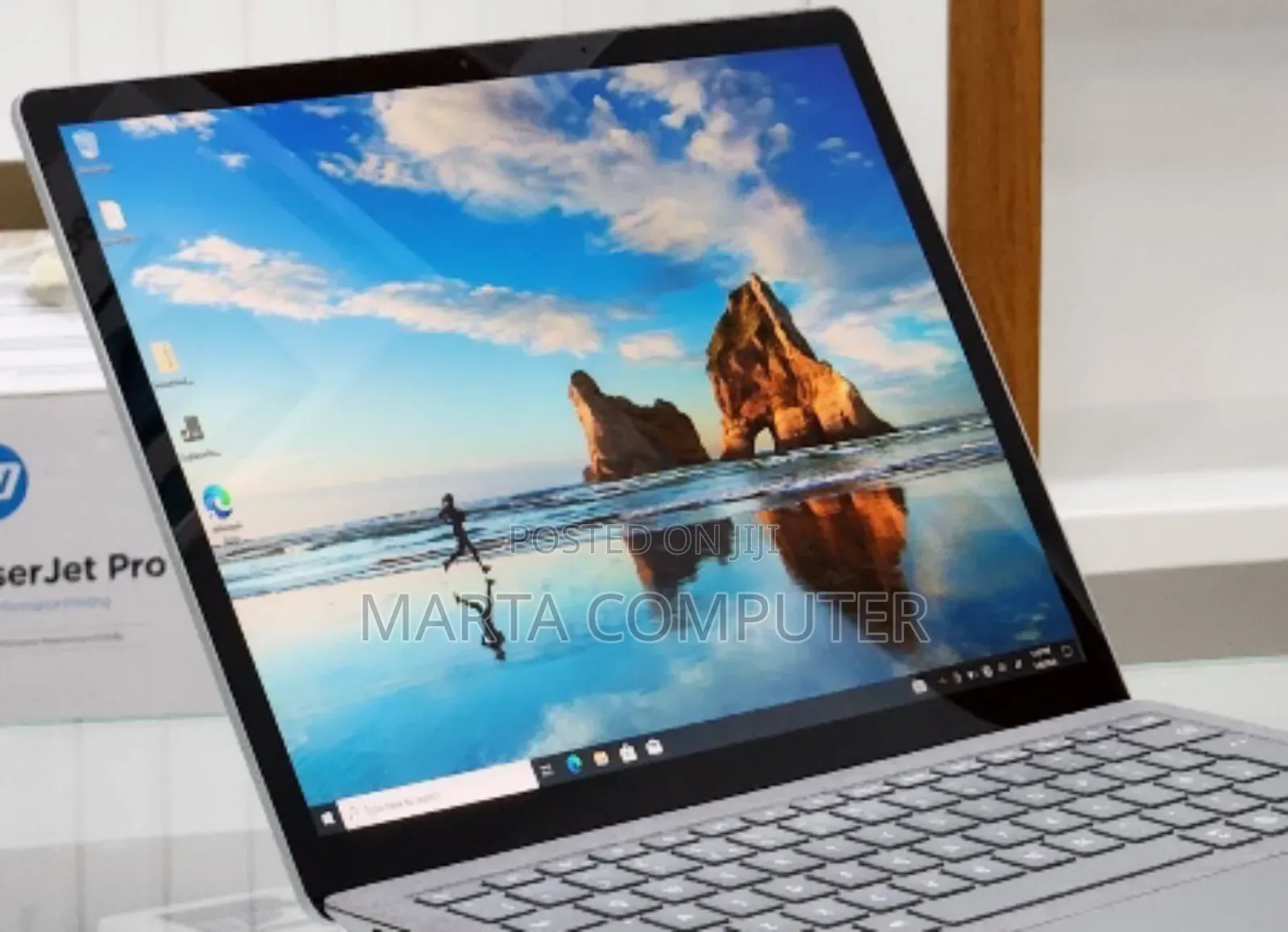 New Laptop Microsoft Surface 16GB Intel Core I7 SSD 256GB