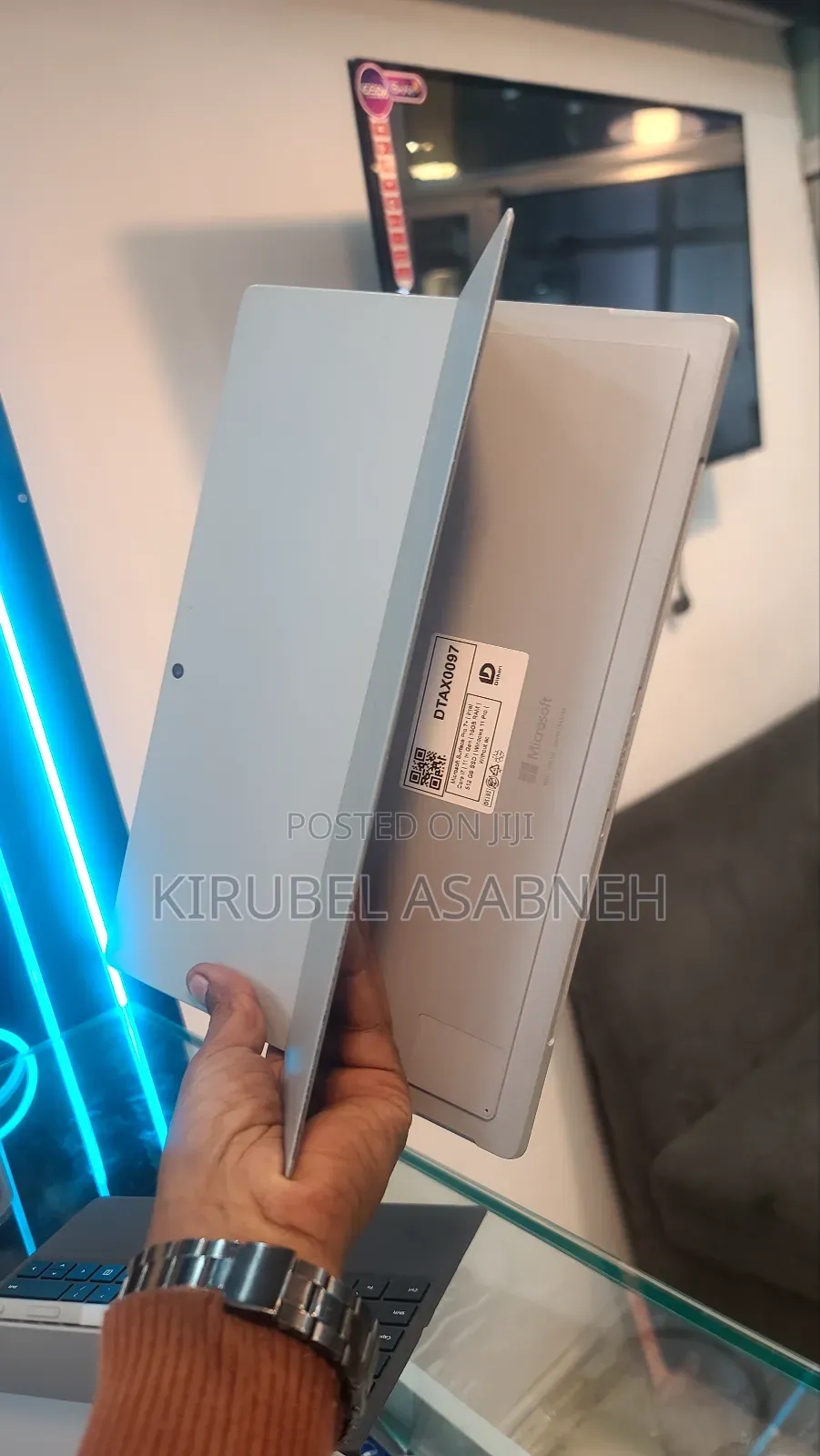 New Laptop Microsoft Surface 8GB Intel Core I7 SSD 256GB