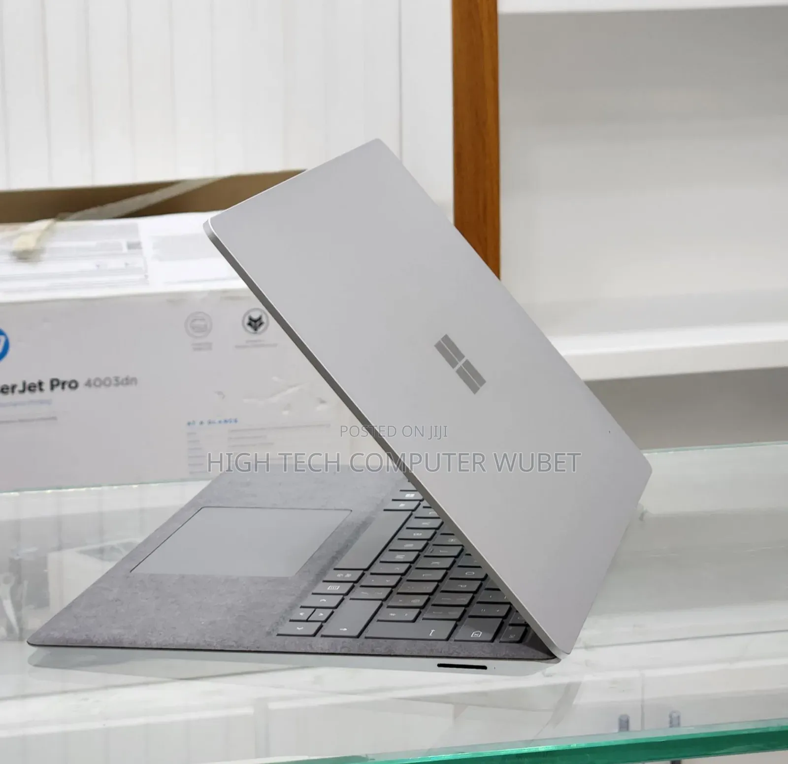 New Laptop Microsoft Surface 16GB Intel Core I7 SSD 256GB