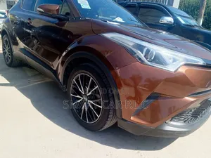 Toyota C-HR 2018 Brown