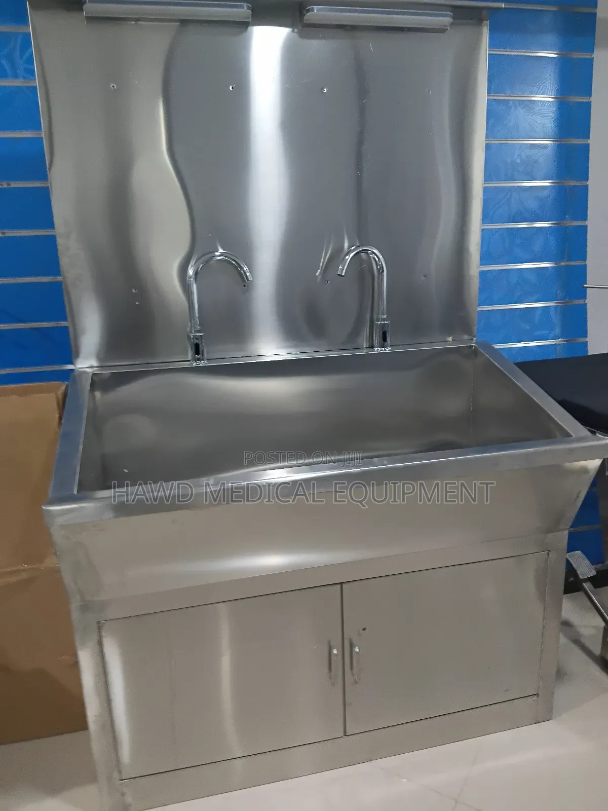 Medical Surgical Scrub Sink