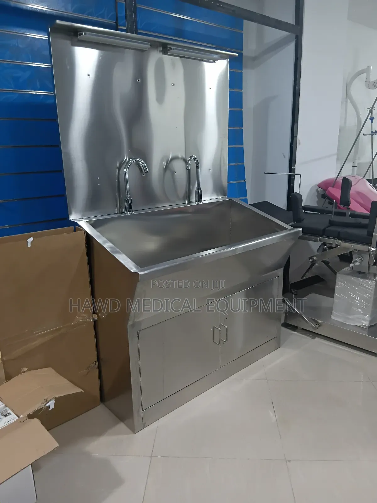 Medical Surgical Scrub Sink