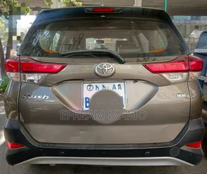 Toyota Rush 2020 Gold