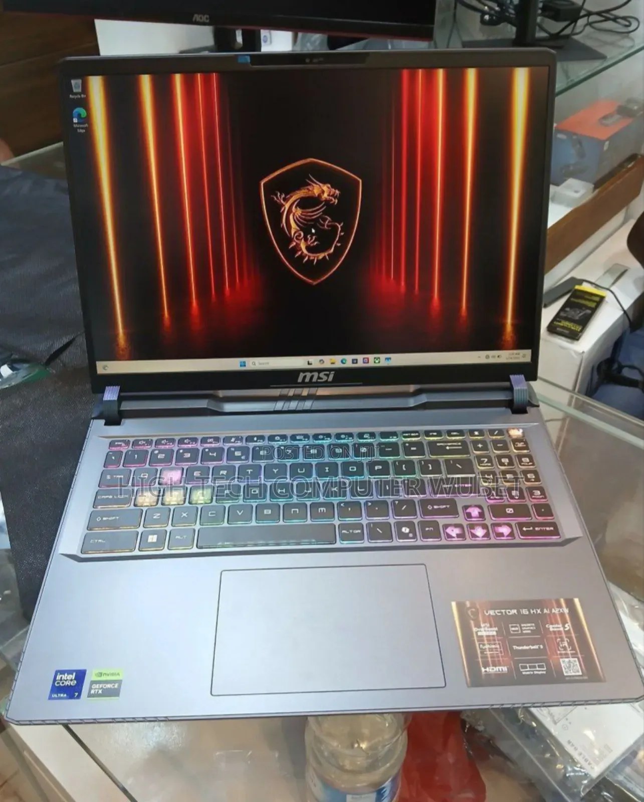 New Laptop MSI Vector 16 HX AI A2XWIG 16GB Intel Core I7 SSD 1T