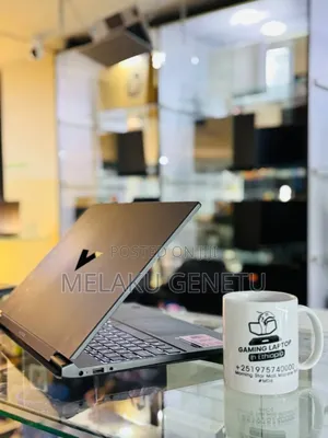 New Laptop HP 14-Dq1088wm 16GB Intel Core I5 SSD 512GB