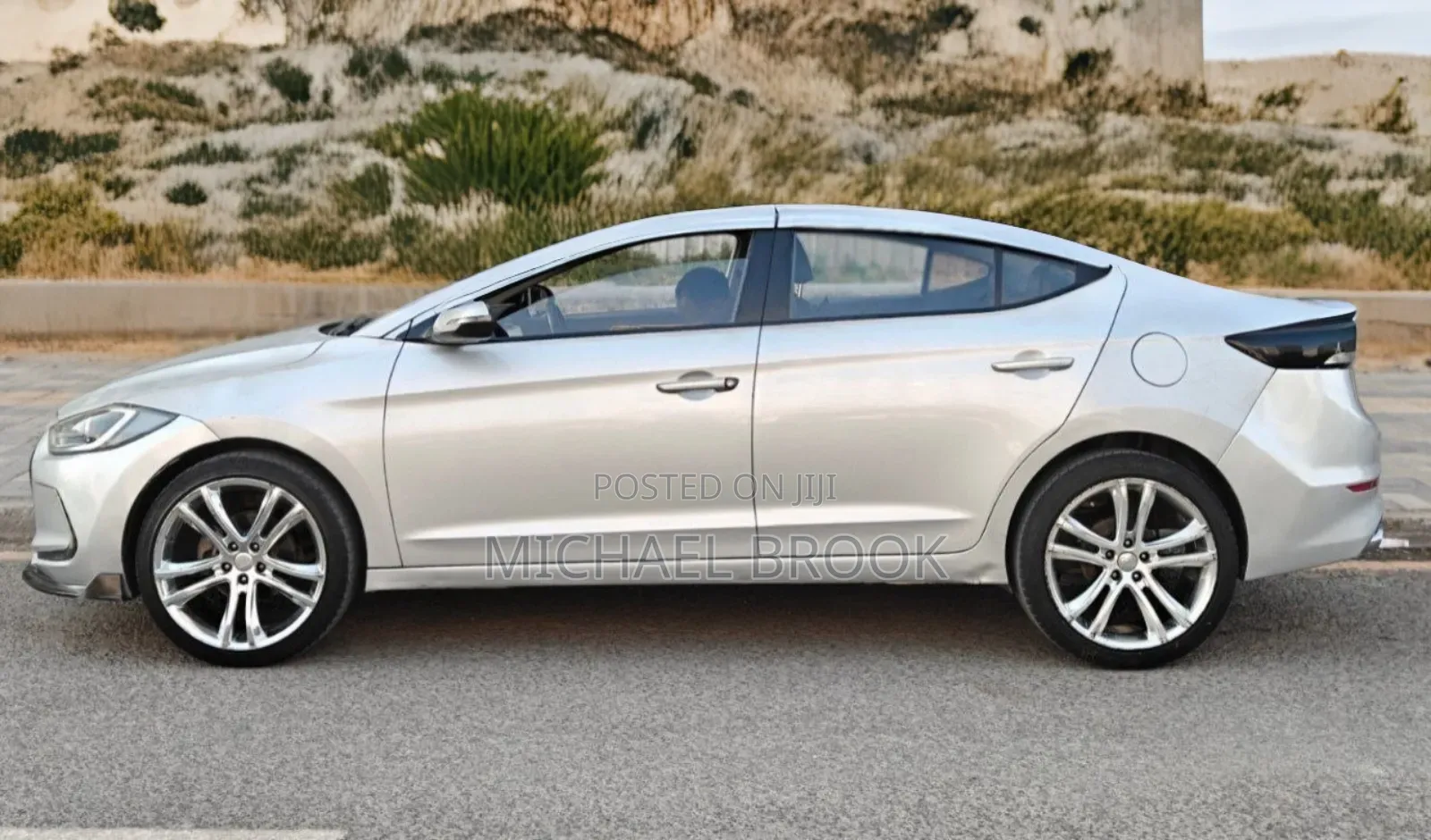 Hyundai Elantra 2016 Silver