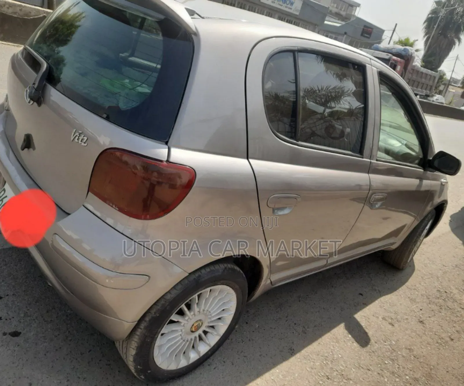 Toyota Vitz 2004 Gold