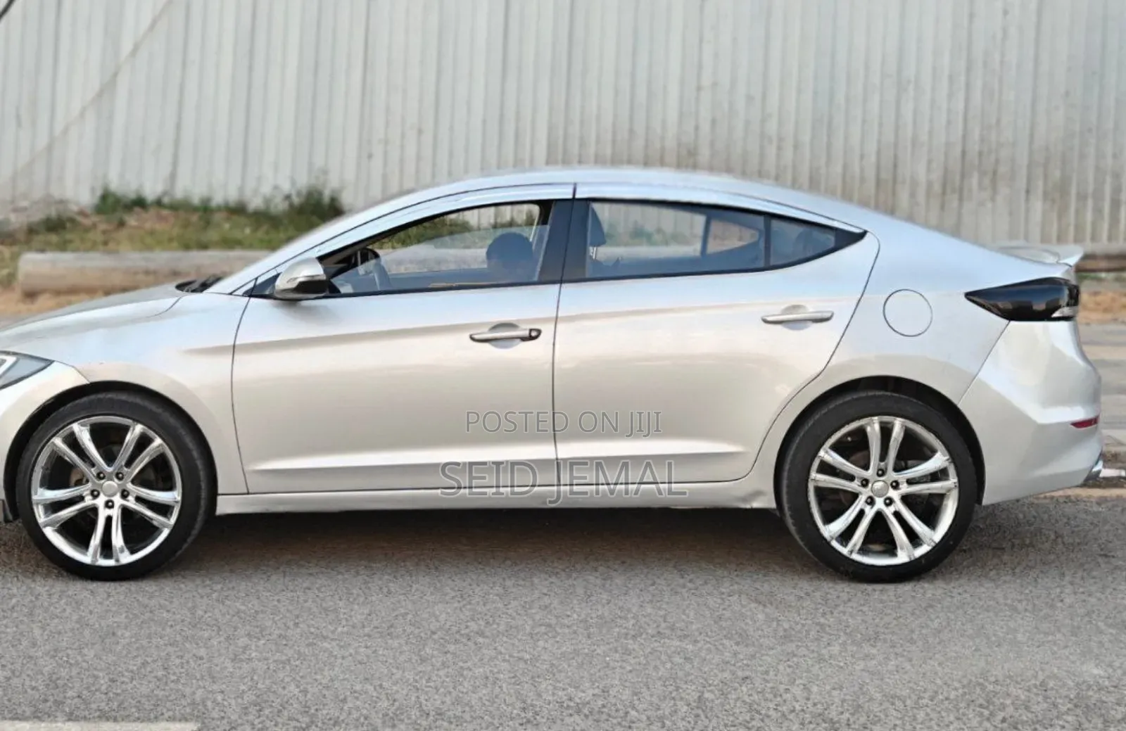 Hyundai Elantra 2016 Silver