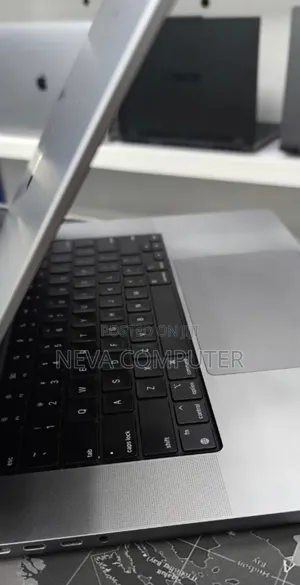 New Laptop Apple MacBook Pro M1 64GB Apple M1 Pro SSD 1T