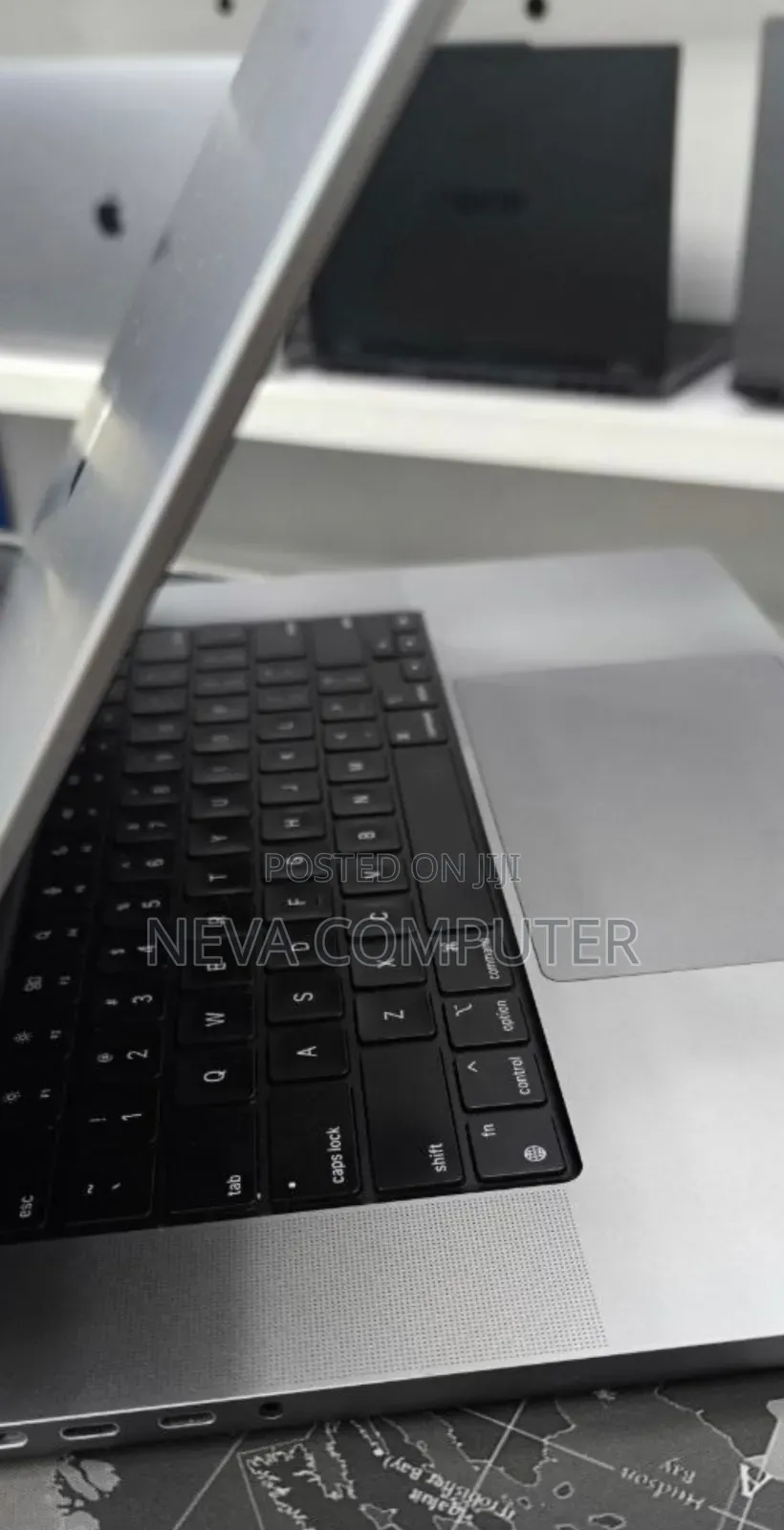 New Laptop Apple MacBook Pro M1 64GB Apple M1 Pro SSD 1T