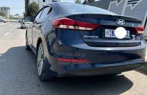 Hyundai Avante 2016 Blue