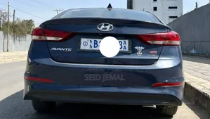 Hyundai Avante 2016 Blue