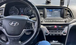 Hyundai Avante 2016 Blue