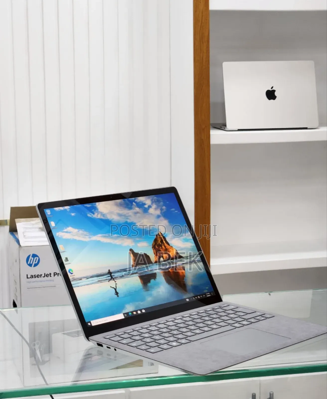 New Laptop Microsoft Surface 16GB Intel Core I7 SSD 256GB