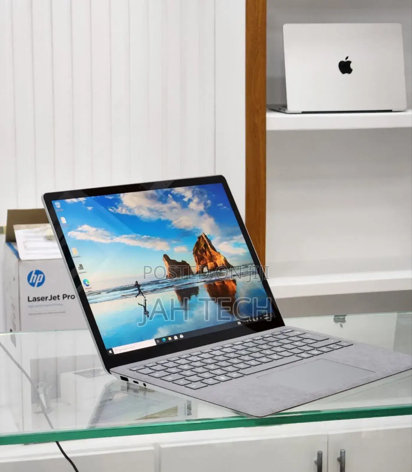 New Laptop Microsoft Surface 16GB Intel Core I7 SSD 256GB