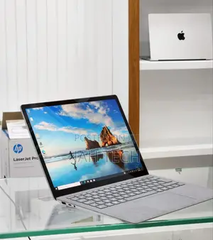 New Laptop Microsoft Surface 16GB Intel Core I7 SSD 256GB