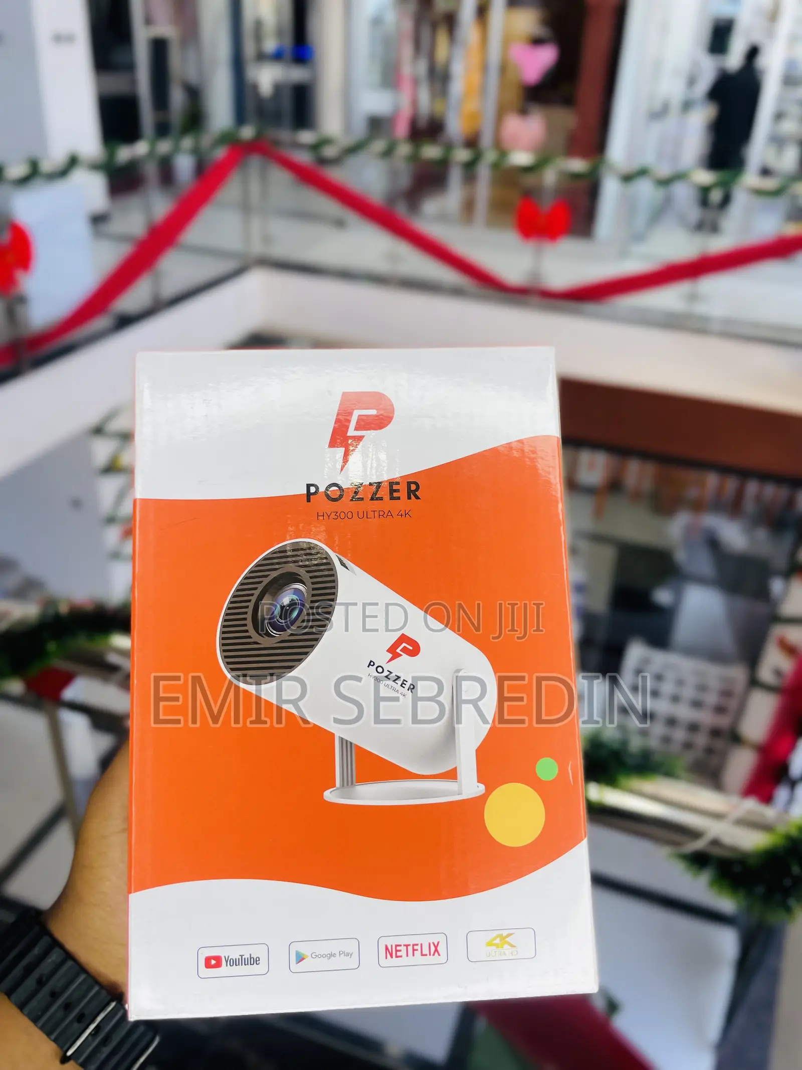 Pozzer Hy300 Projector