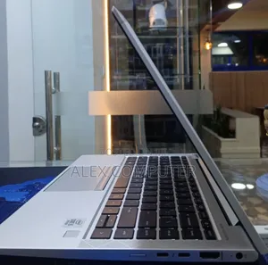 New Laptop HP EliteBook 840 G7 16GB Intel Core I5 SSD 256GB