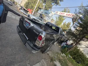 Toyota Hilux Revo Single Cab Deisel 2.4 RWD 2017 Gray