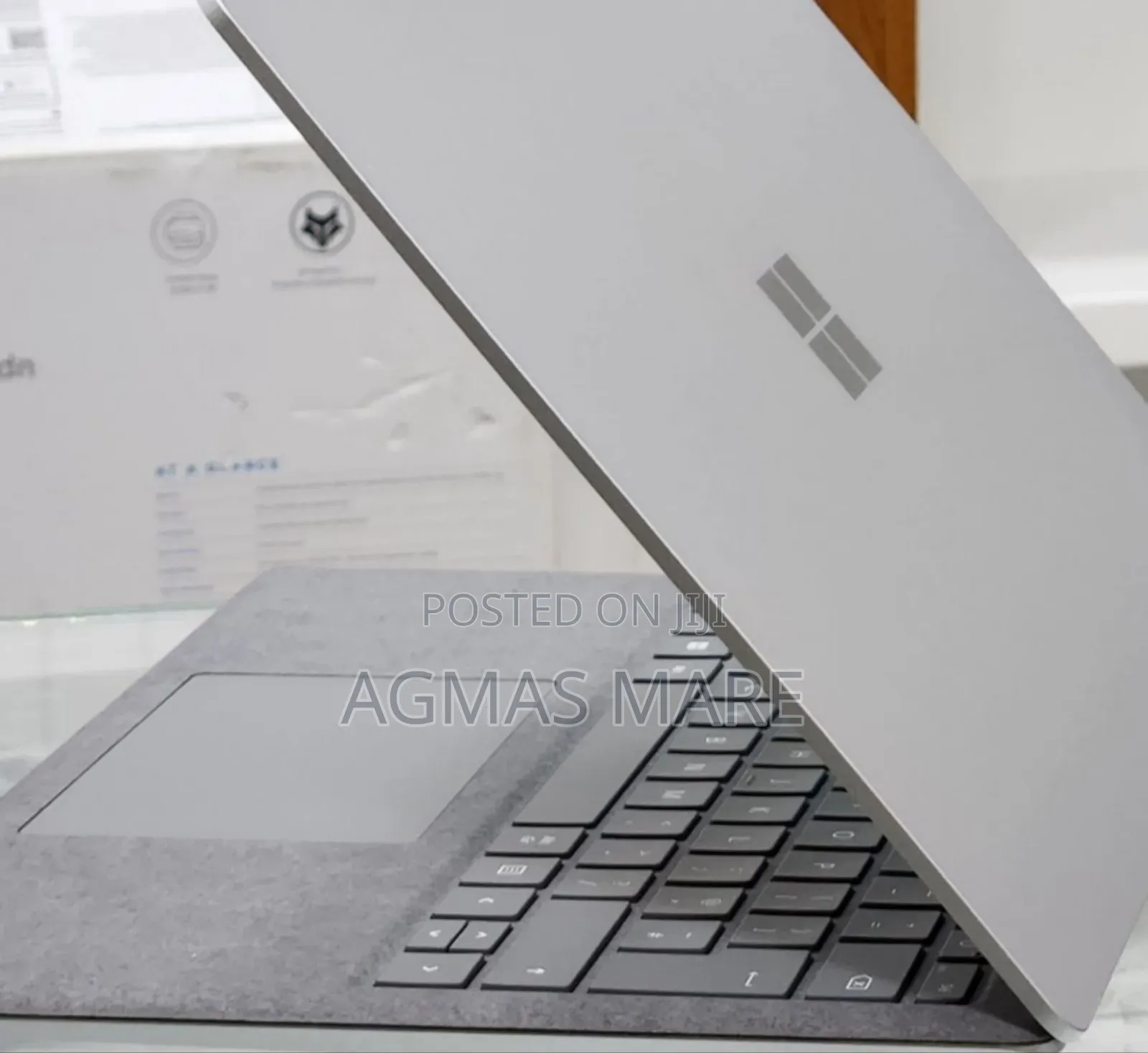 New Laptop Microsoft Surface 16GB Intel Core I7 SSD 256GB