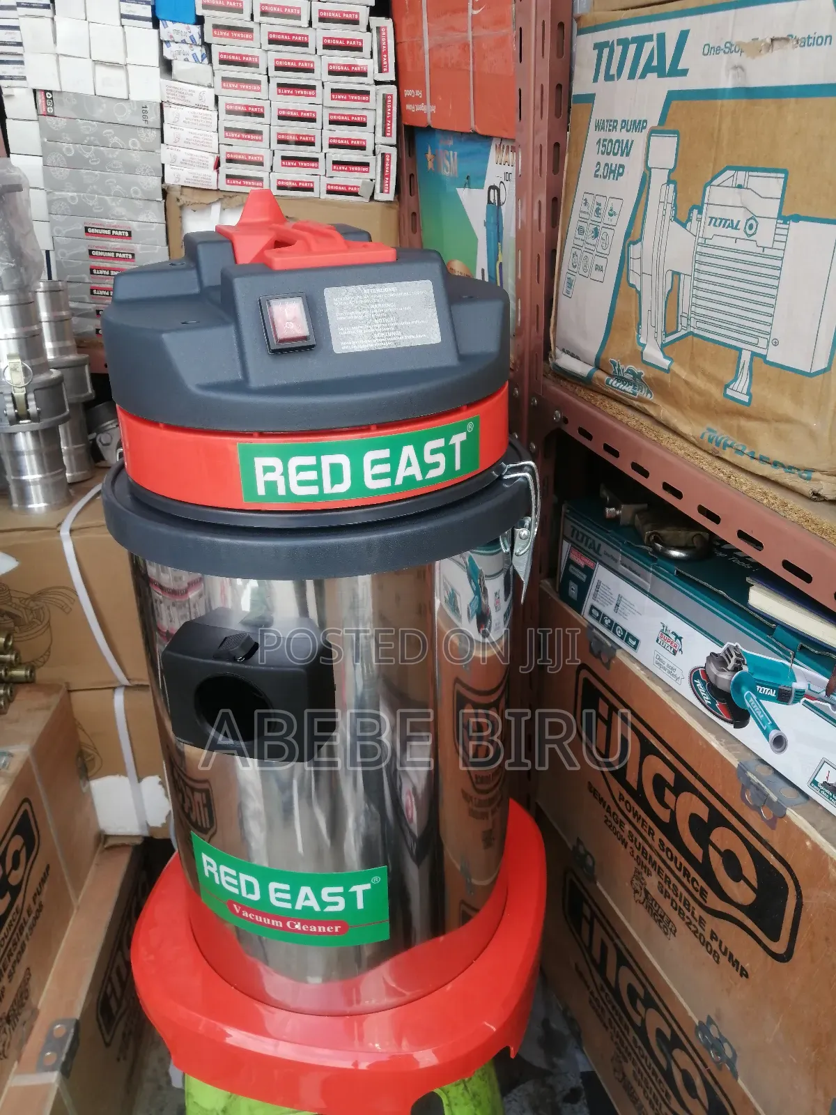 Red-East 30l Vacuum Cleaner