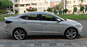 Hyundai Elantra 2016 Gray