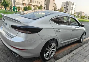 Hyundai Elantra 2016 Gray