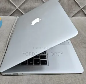 New Laptop Apple MacBook Air 2013 4GB Intel Core I5 SSD 256GB