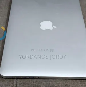 New Laptop Apple MacBook Pro 2015 8GB Intel Core I5 SSD 128GB