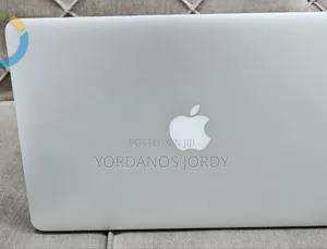 New Laptop Apple MacBook Pro 2015 8GB Intel Core I5 SSD 128GB