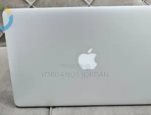 New Laptop Apple MacBook Pro 2015 8GB Intel Core i5 SSD 128GB