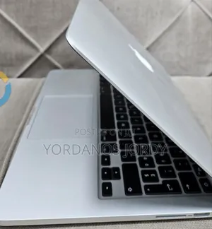 New Laptop Apple MacBook Pro 2015 8GB Intel Core I5 SSD 128GB