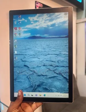 New Laptop Microsoft Surface Pro 7 16GB Intel Core I7 SSD 512GB