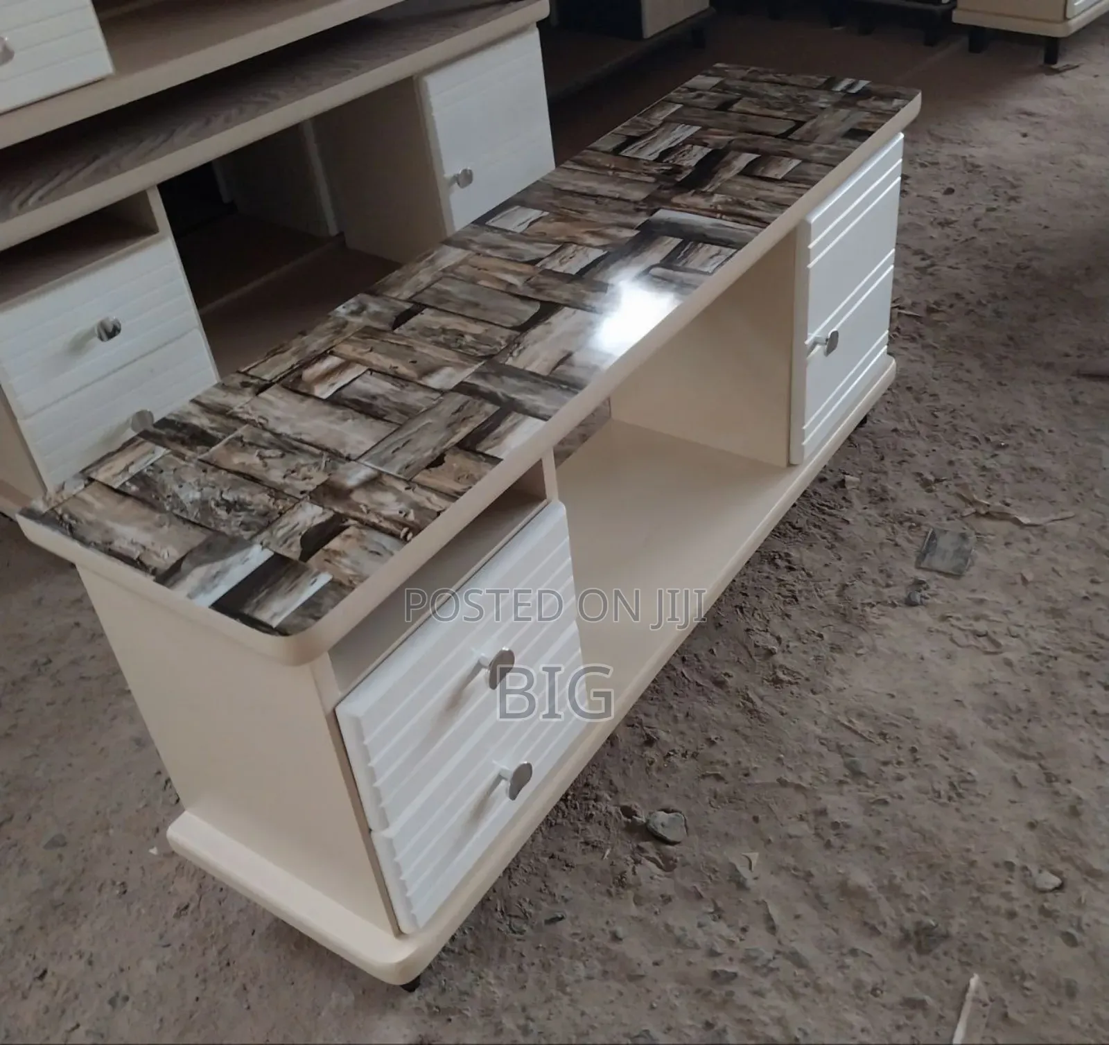 ቲቪ ስታንድ 1:20 Cm