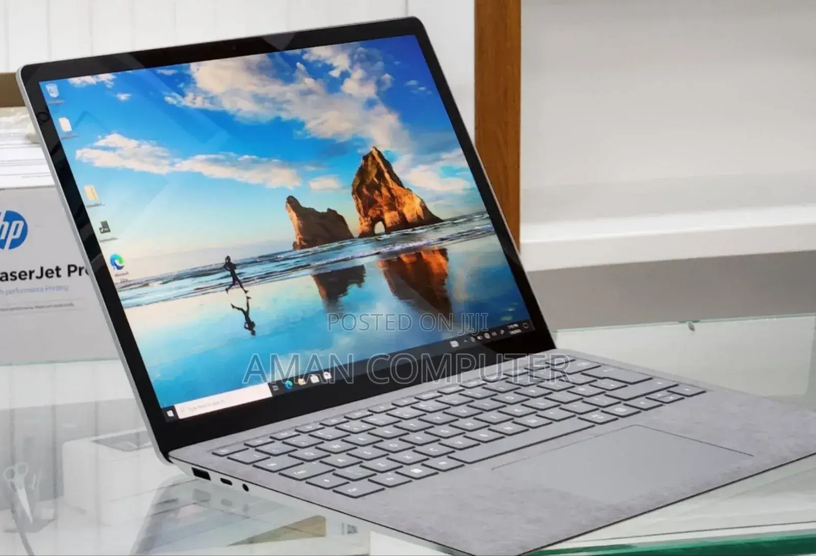 New Laptop Microsoft Surface 16GB Intel Core I7 SSD 256GB