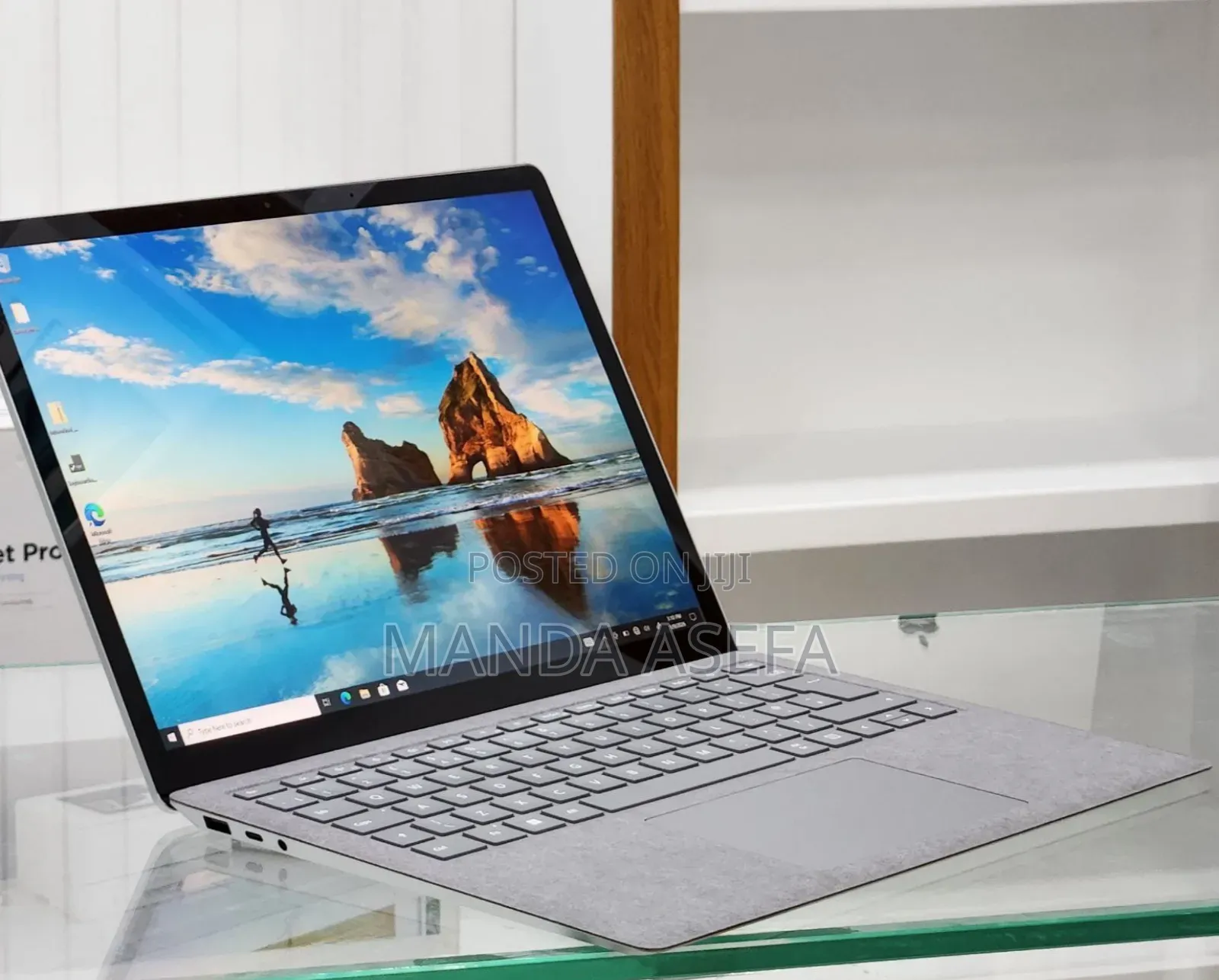 New Laptop Microsoft Surface 16GB Intel Core I7 SSD 256GB