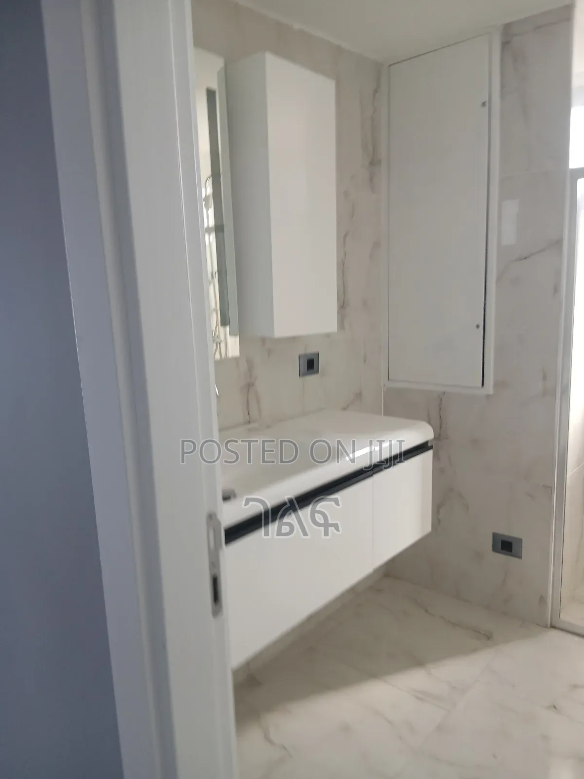 3bdrm Apartment in ቦሌ ኦሎምፒያ ቅንጡ 162 ካሬ, Bole for sale