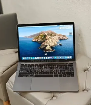 New Laptop Apple MacBook Pro 2019 16GB Intel Core I7 SSD 1T