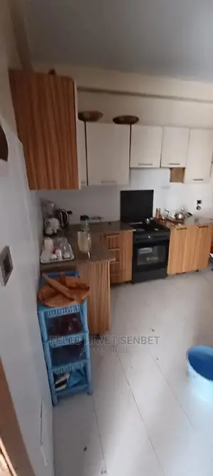 5bdrm House in አአ, Bole for sale