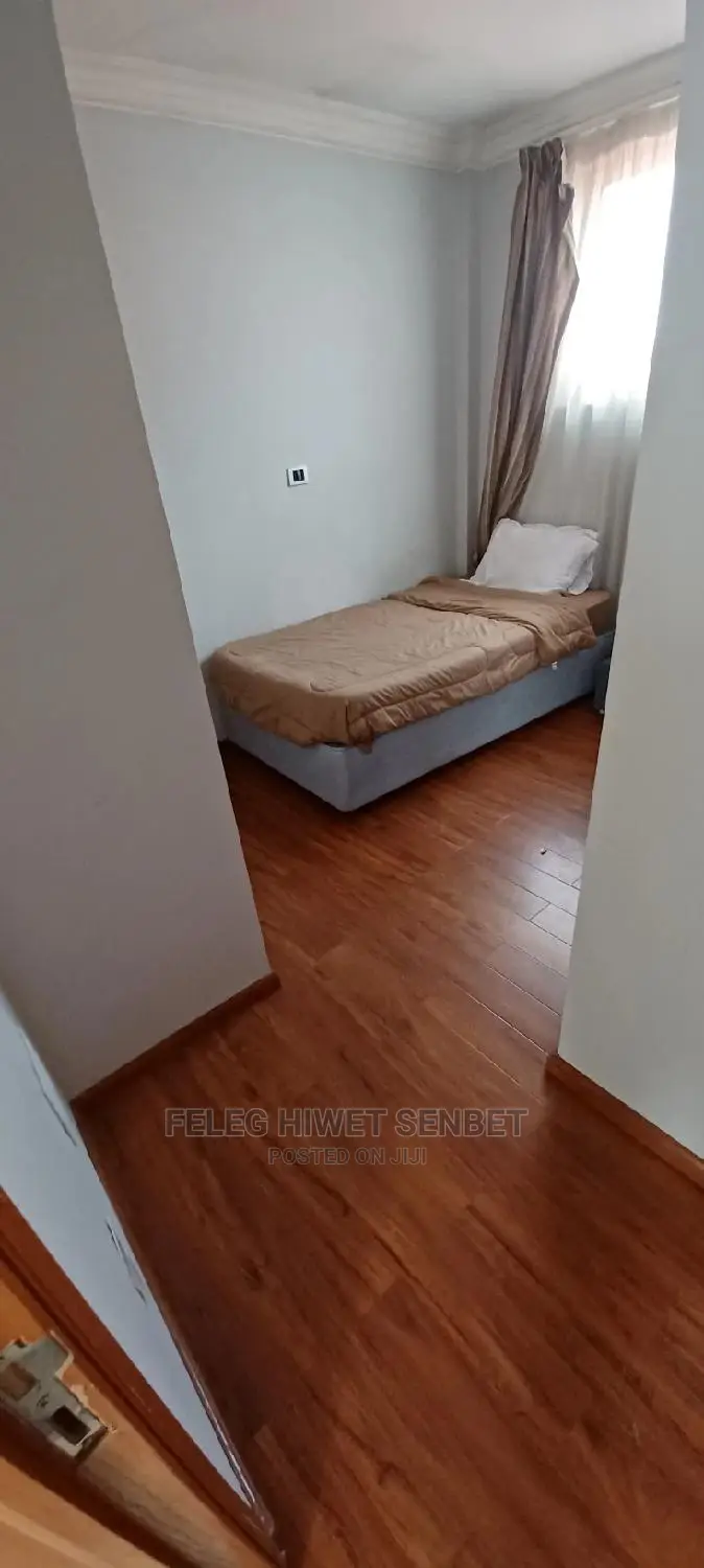 5bdrm House in አአ, Bole for sale