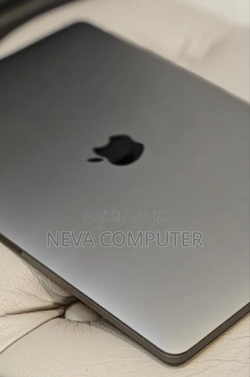 New Laptop Apple MacBook Pro 2019 16GB Intel Core I7 SSD 256GB