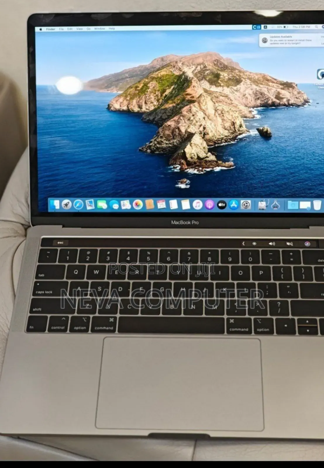 New Laptop Apple MacBook Pro 2019 16GB Intel Core I7 SSD 256GB