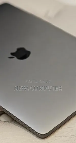 New Laptop Apple MacBook Pro 2019 16GB Intel Core I7 SSD 1T