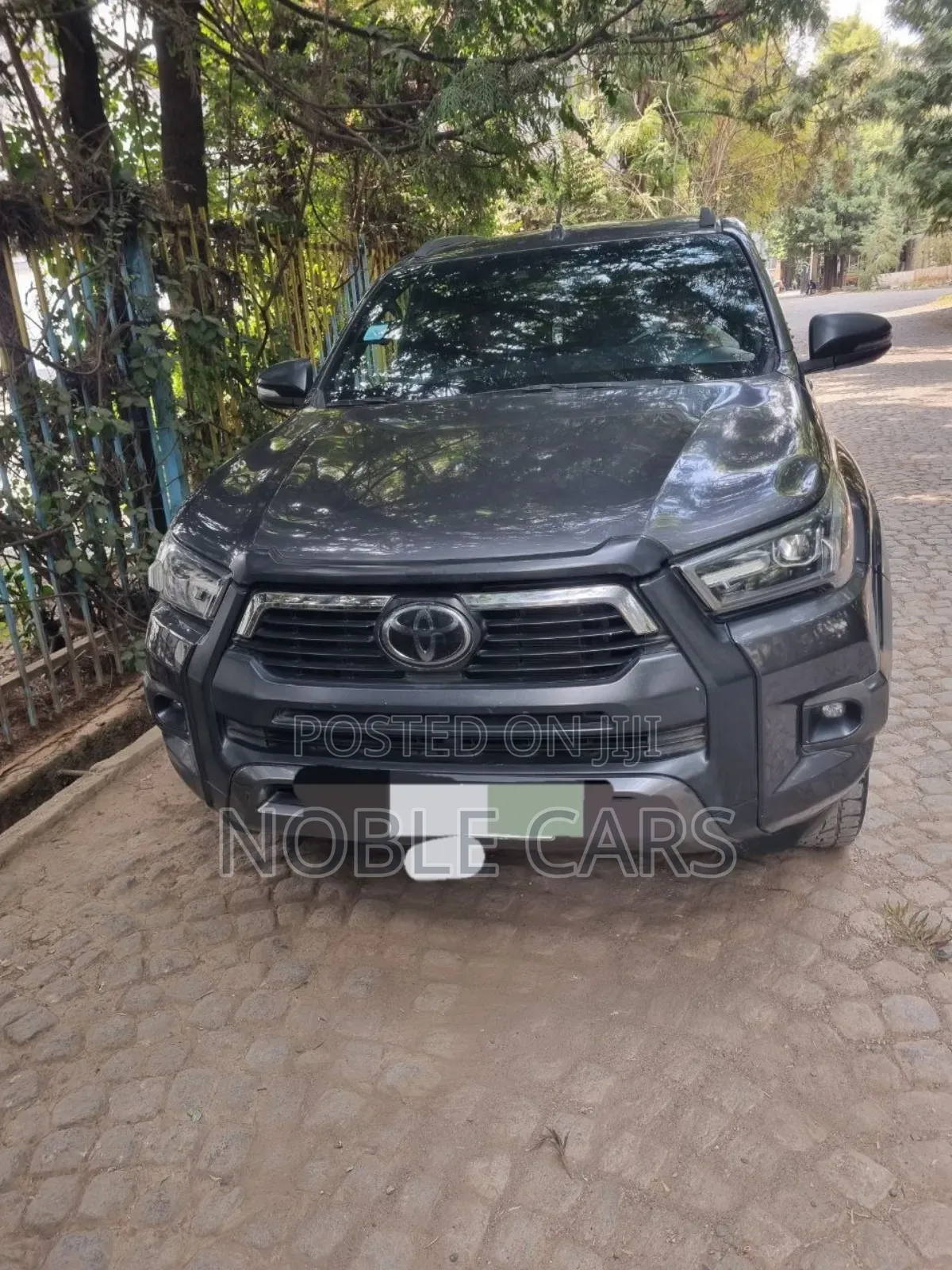 Toyota Hilux 2021 Gray