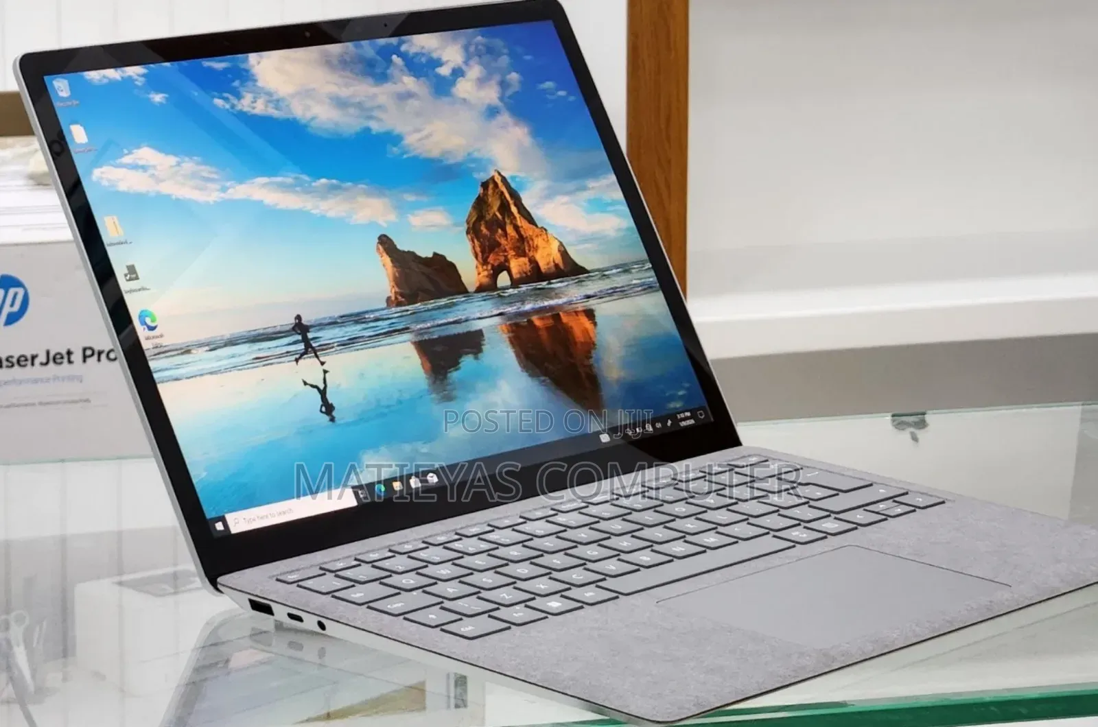 New Laptop Microsoft Surface 16GB Intel Core I7 SSD 256GB